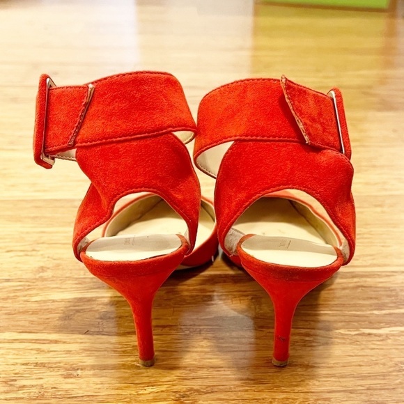Zara red pointy toe sandals with wide ankle strap and stiletto heels. Size 6.5 - Picture 4 of 15